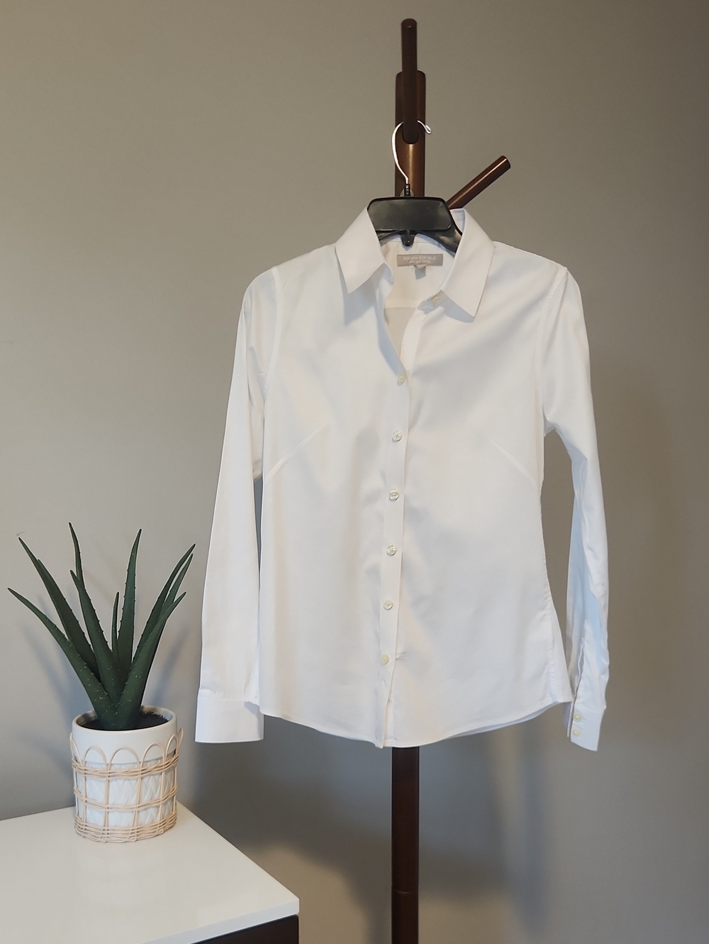 Banana Republic Non Iron Button-Down Shirt